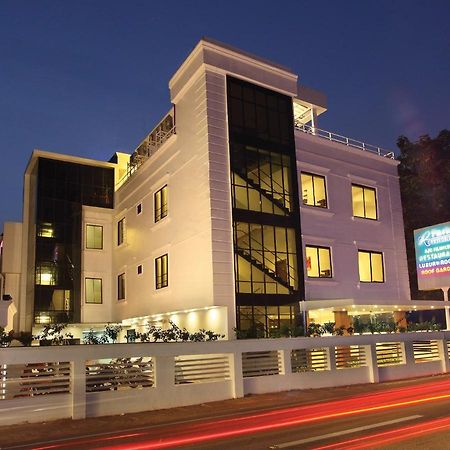 Hotel Park Residency Kozhancheri Kültér fotó