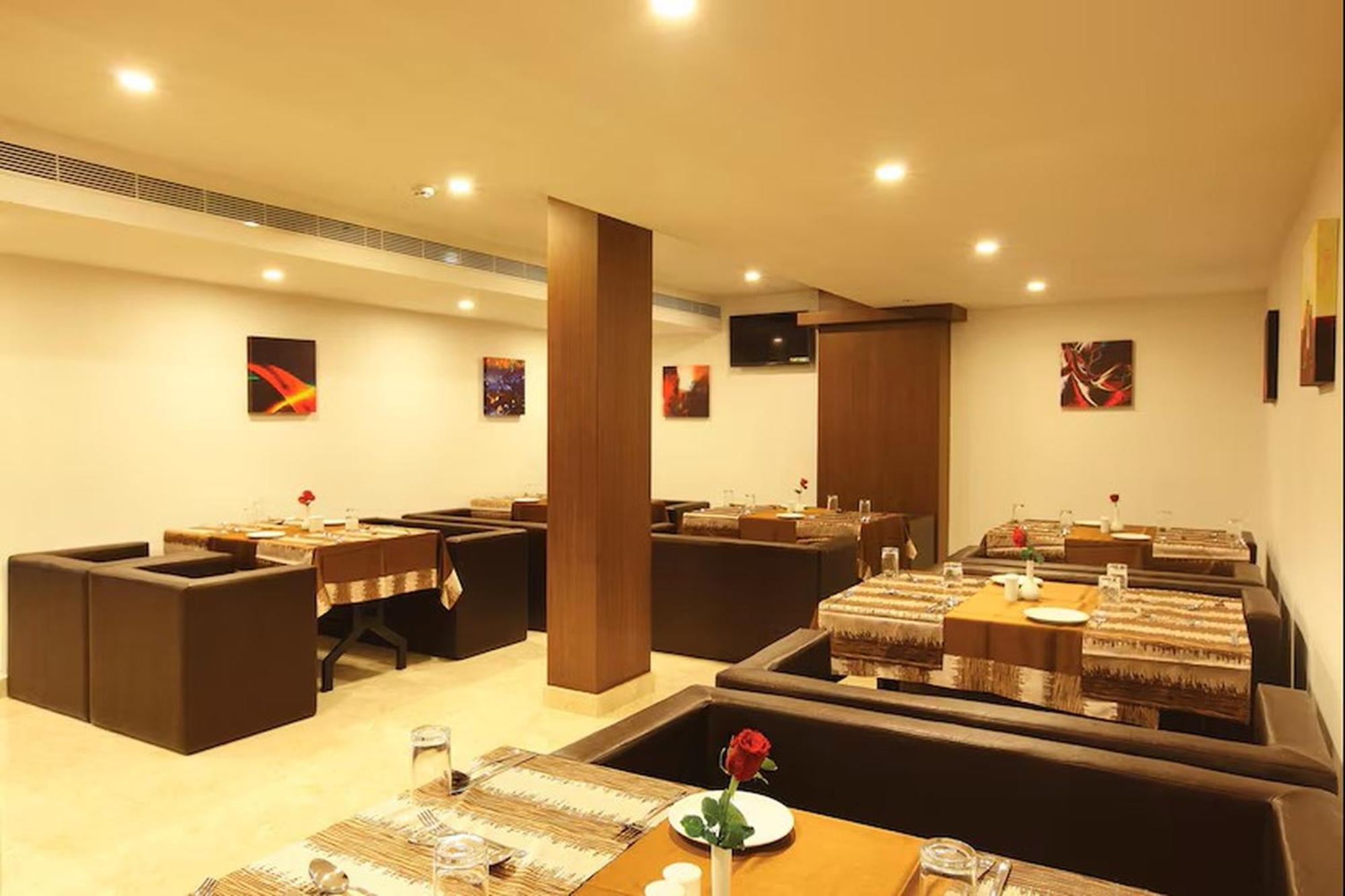 Hotel Park Residency Kozhancheri Kültér fotó